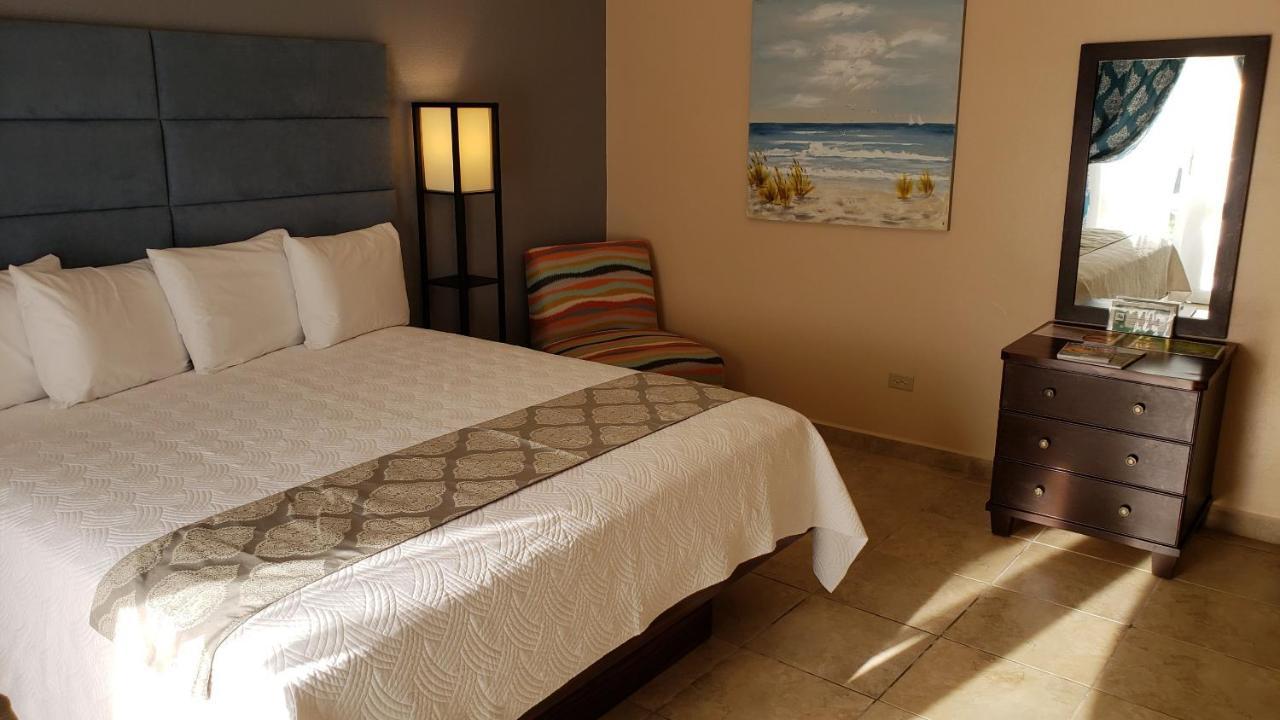 กอมบาเต บีช รีสอร์ต Hotel กาโบโรโค ภายนอก รูปภาพ