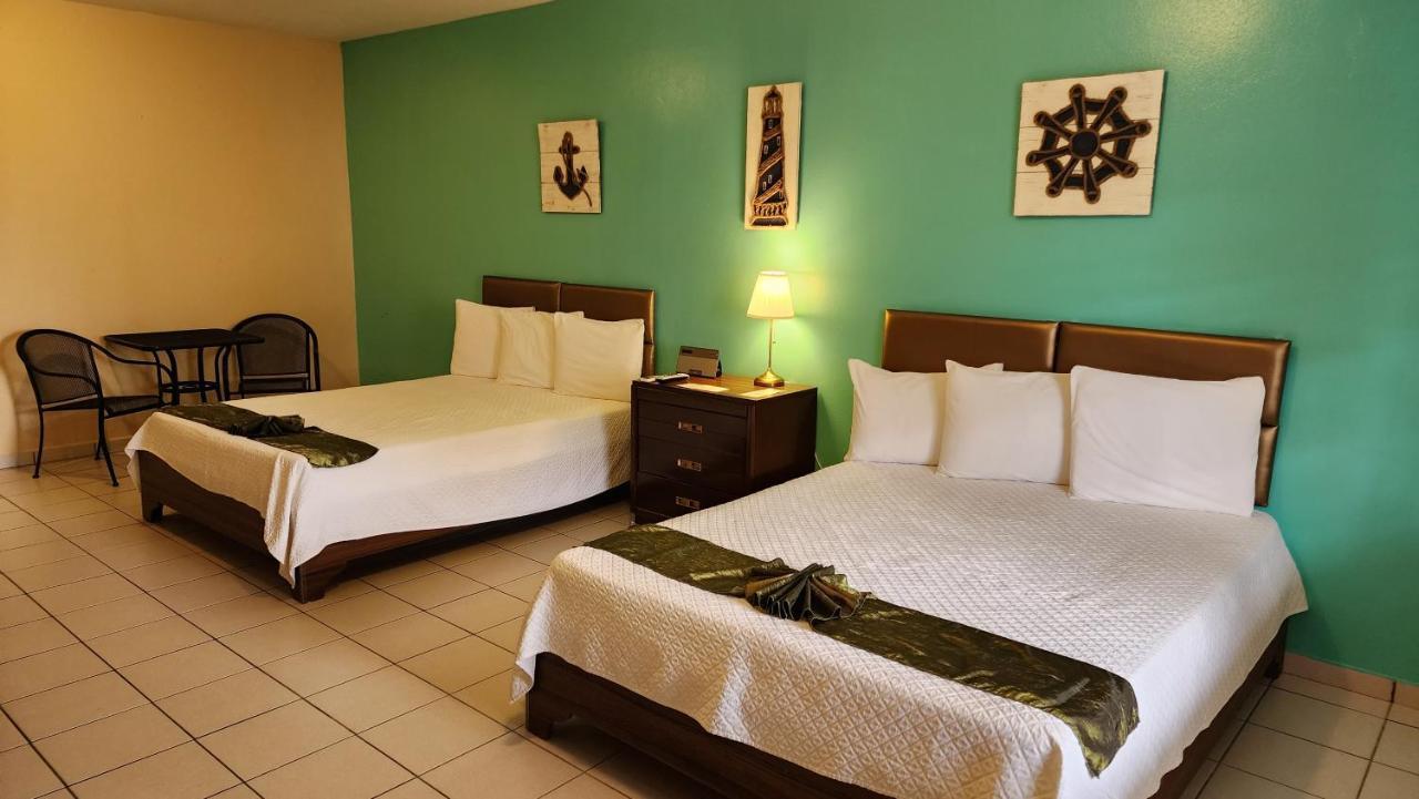กอมบาเต บีช รีสอร์ต Hotel กาโบโรโค ภายนอก รูปภาพ