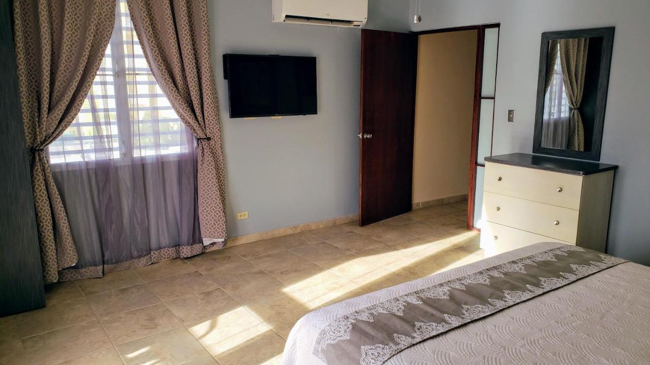 กอมบาเต บีช รีสอร์ต Hotel กาโบโรโค ภายนอก รูปภาพ