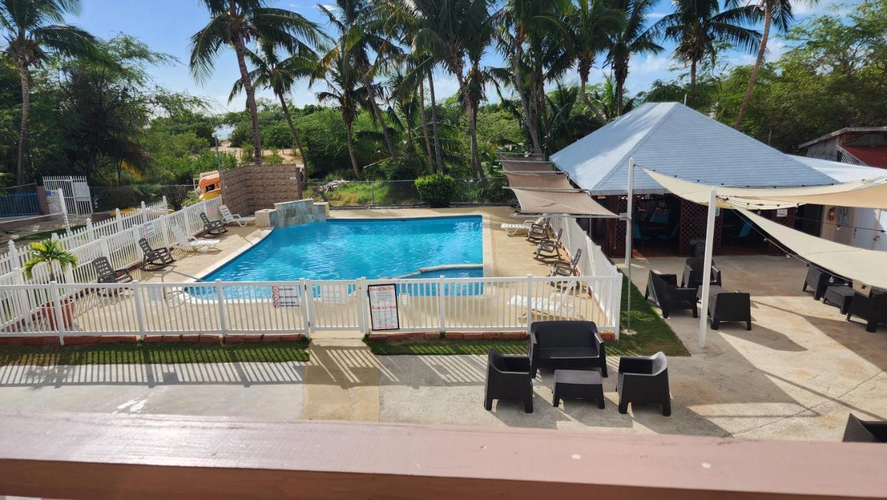 กอมบาเต บีช รีสอร์ต Hotel กาโบโรโค ภายนอก รูปภาพ